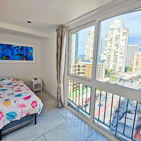 400 M From Playa Levante Apartment